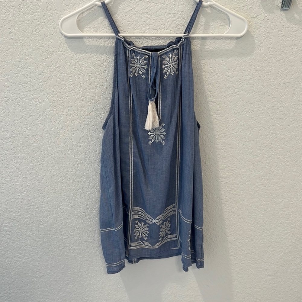 Very pretty embroidered tank